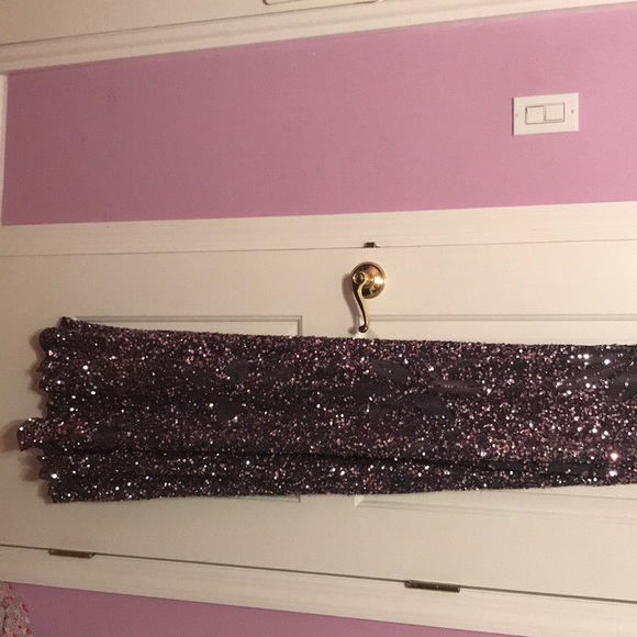 Adrianna Papell evening gown - Picture 2 of 5